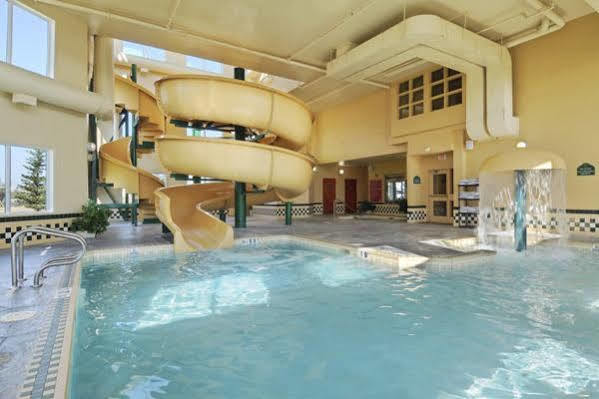 Hotel Wingate By Wyndham - West Edmonton