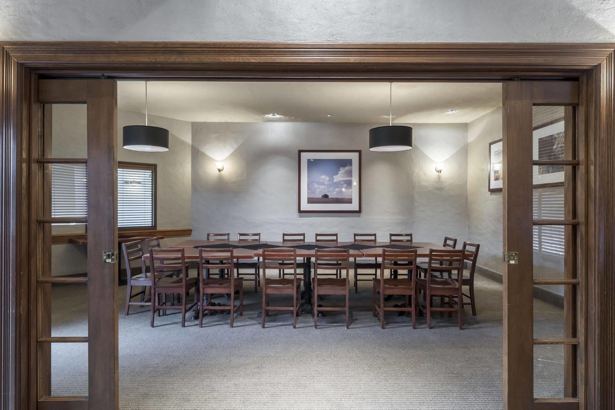 Hotel Four Points By Sheraton South Edmonton