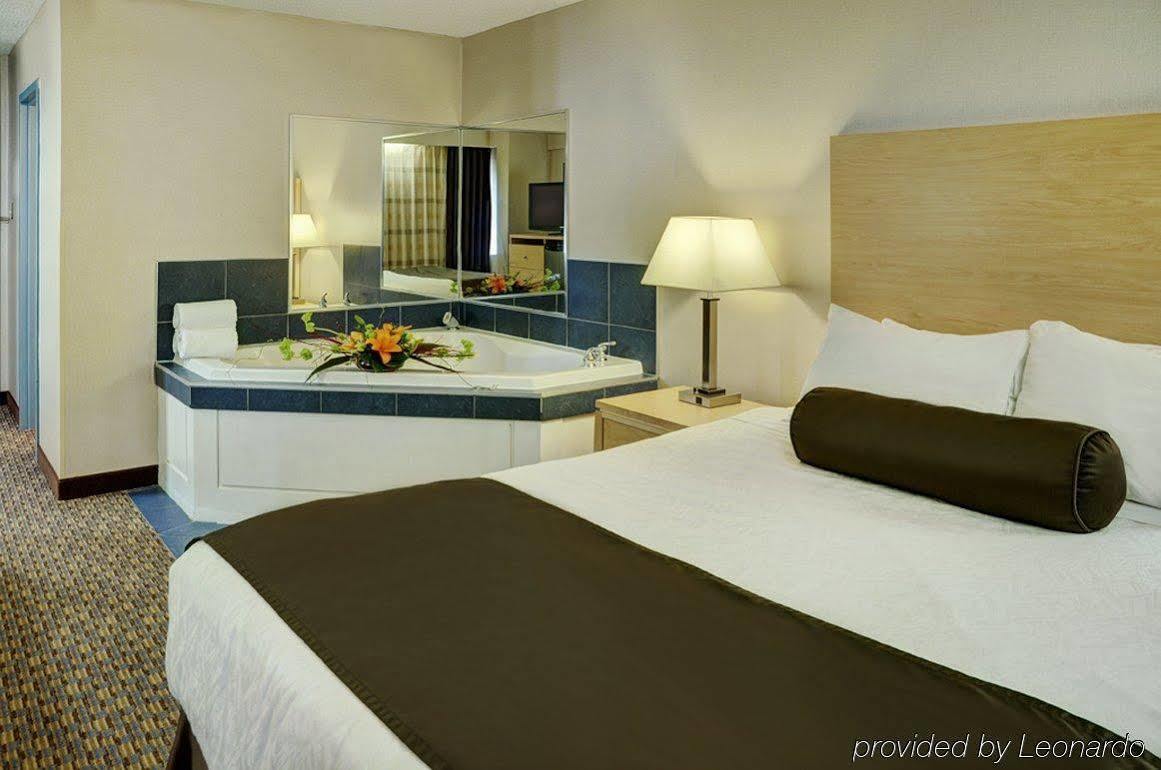Western Cedar Park Hotel Edmonton