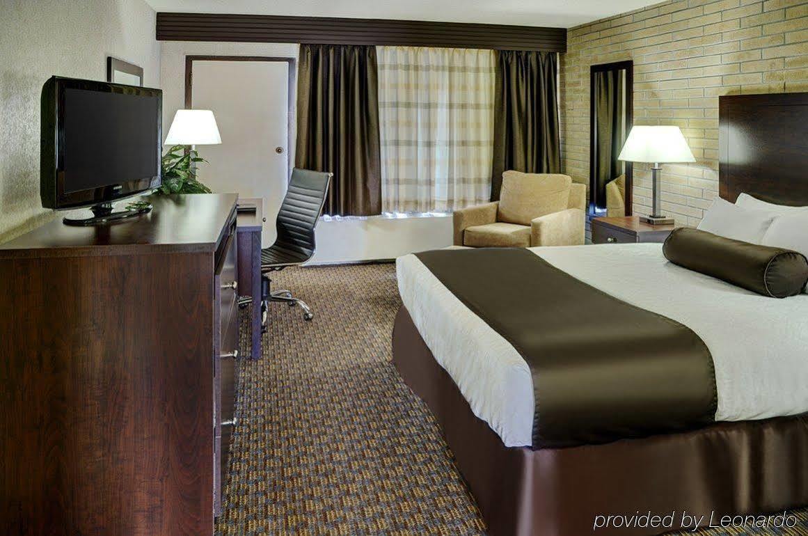 Western Cedar Park Hotel Edmonton