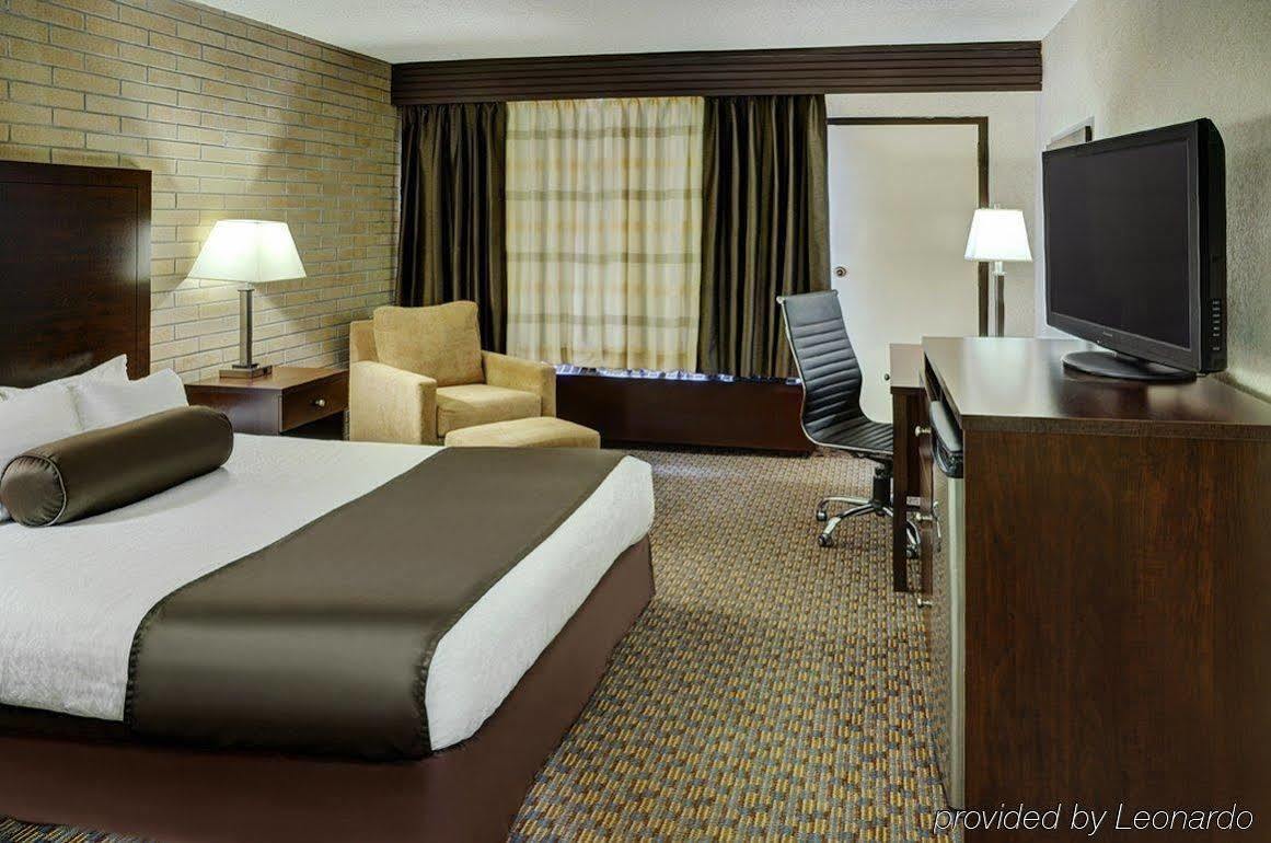 Hotel Western Cedar Park Edmonton