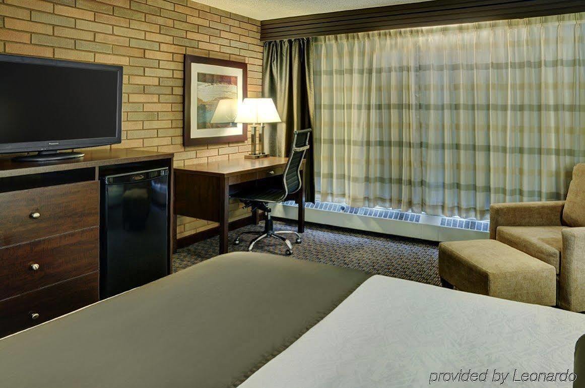 Western Cedar Park 3*