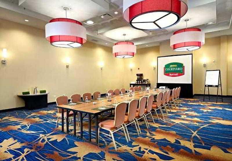 Hotel Courtyard By Marriott West Edmonton