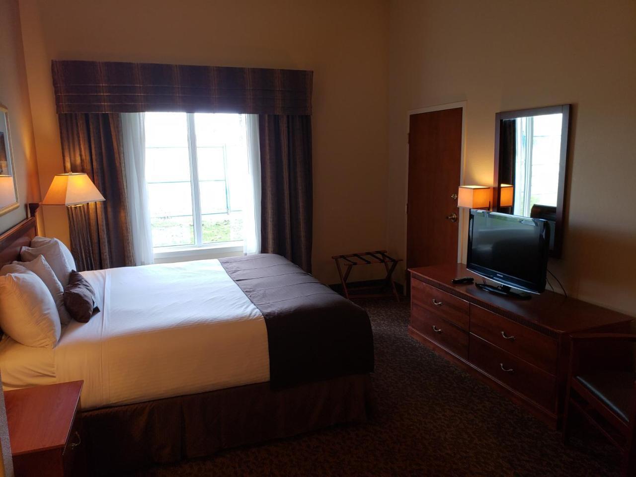 Wingate By Wyndham - West Hotel 3*