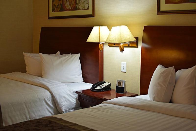 Wingate By Wyndham - West 3*