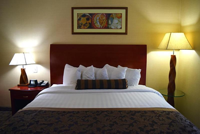 Wingate By Wyndham - West 3* Edmonton