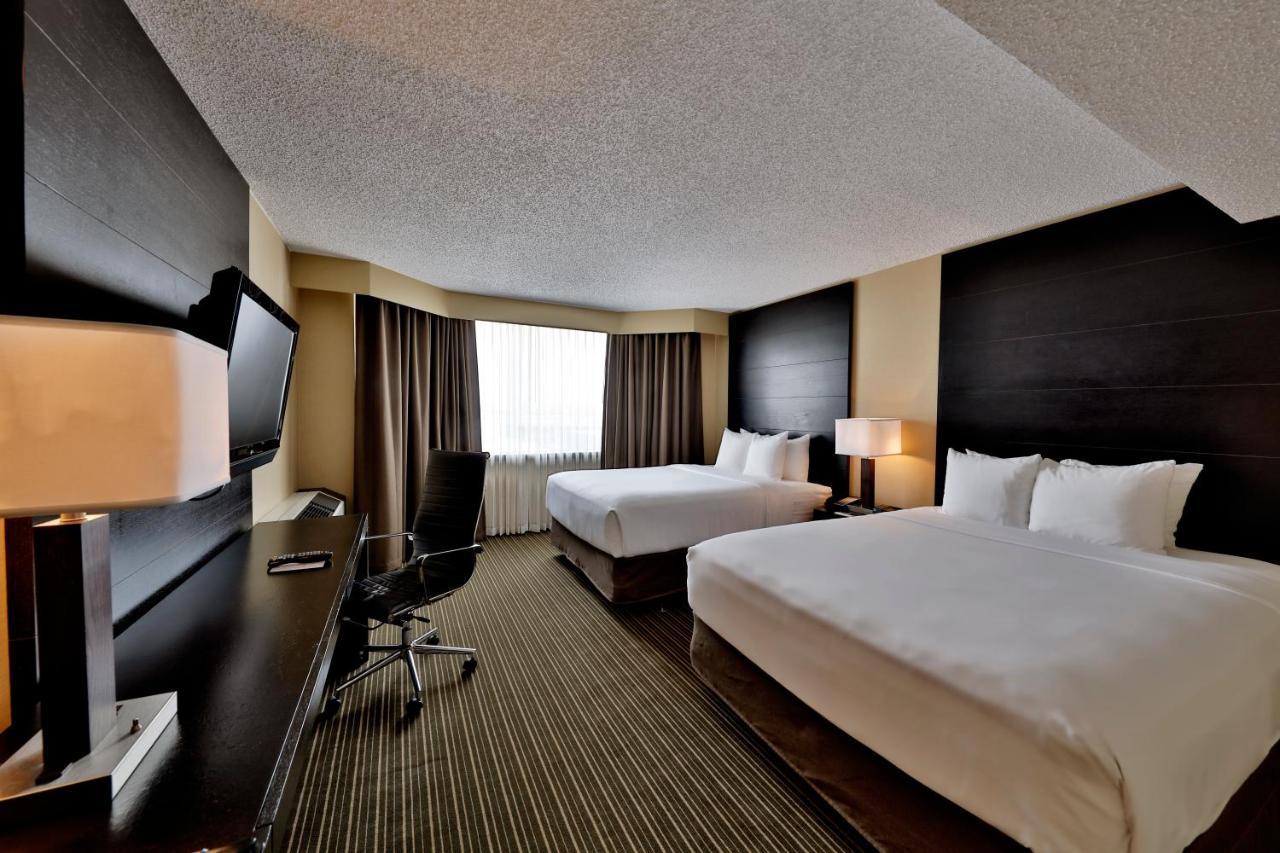 & Convention Center Hotel