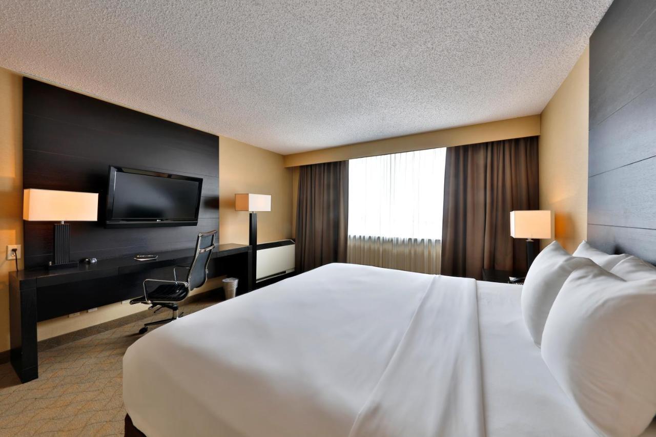 Hotel & Convention Center 3*