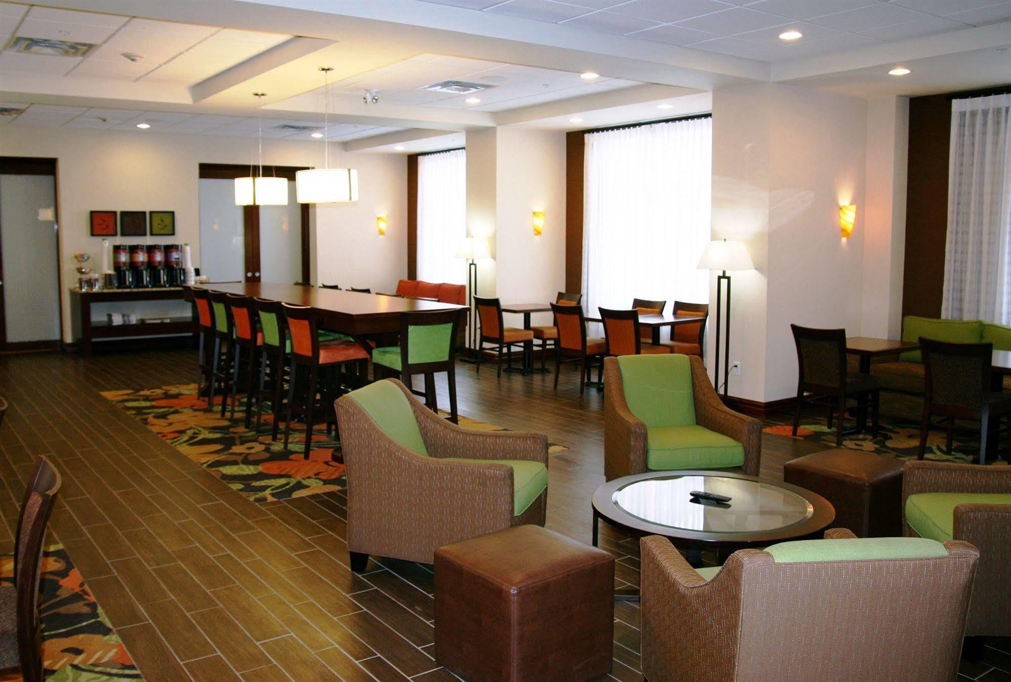 Hampton By Hilton South 3*
