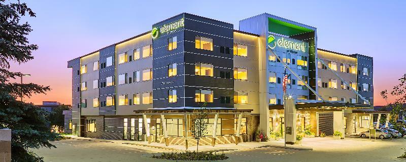 Hotel Element West Edmonton