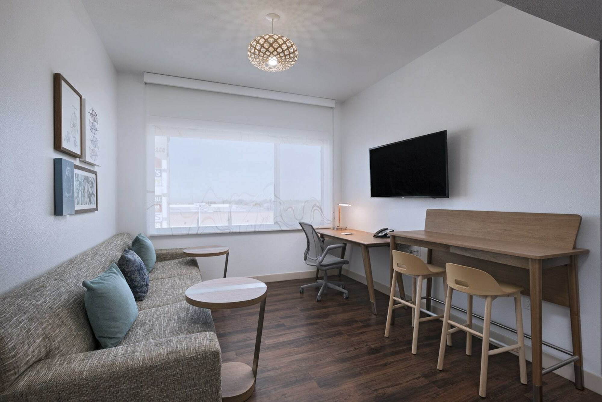 Hotel Element West