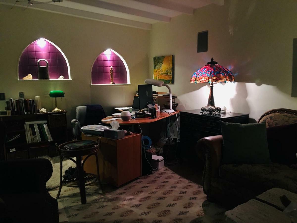 Bed & Breakfast Mediterranean Edmonton