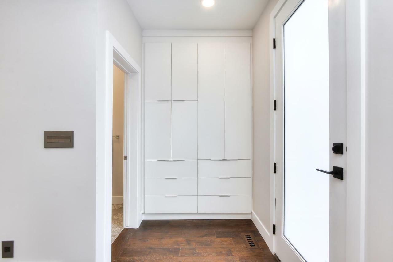 New Luxury Townhome Edmonton