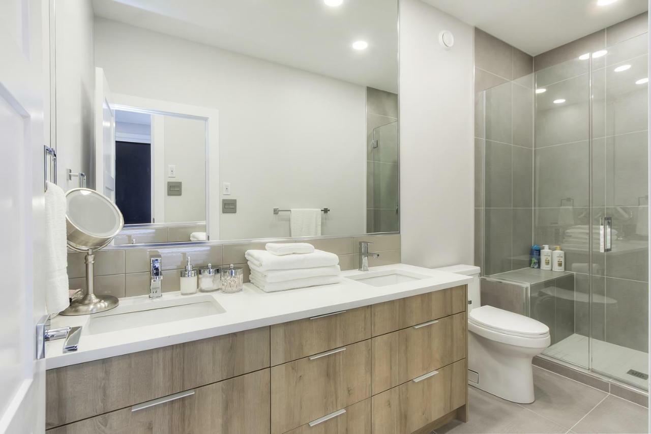 New Luxury Townhome * Edmonton