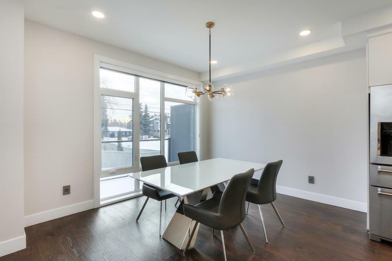 Holiday home New Luxury Townhome Edmonton
