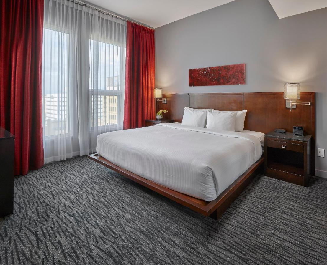 Matrix Hotel Edmonton