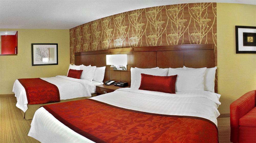 Hotel Courtyard By Marriott West