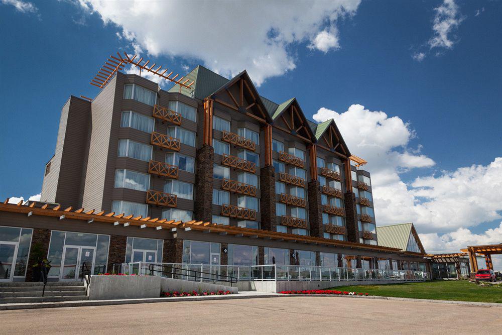 Hotel & Convention Center 3*